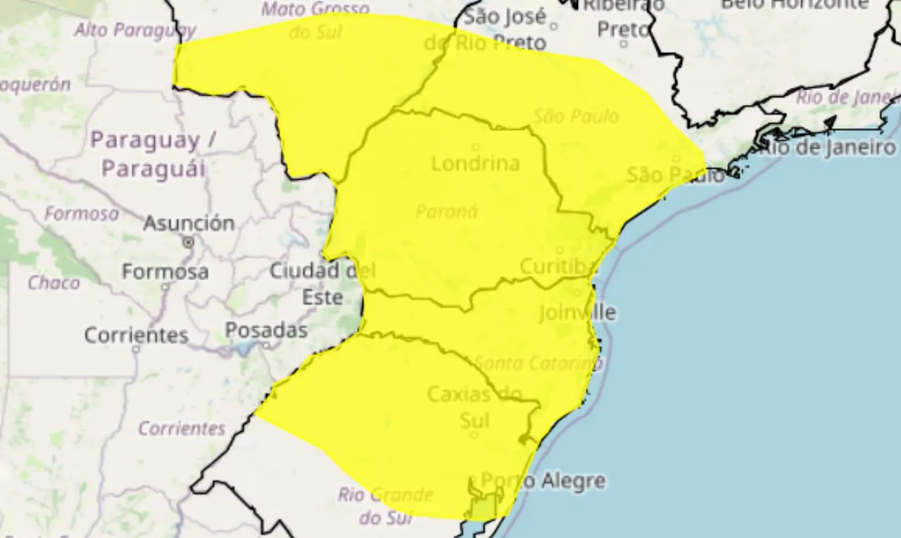 O mapa mostra as &aacute;reas em alerta para chuva intensa